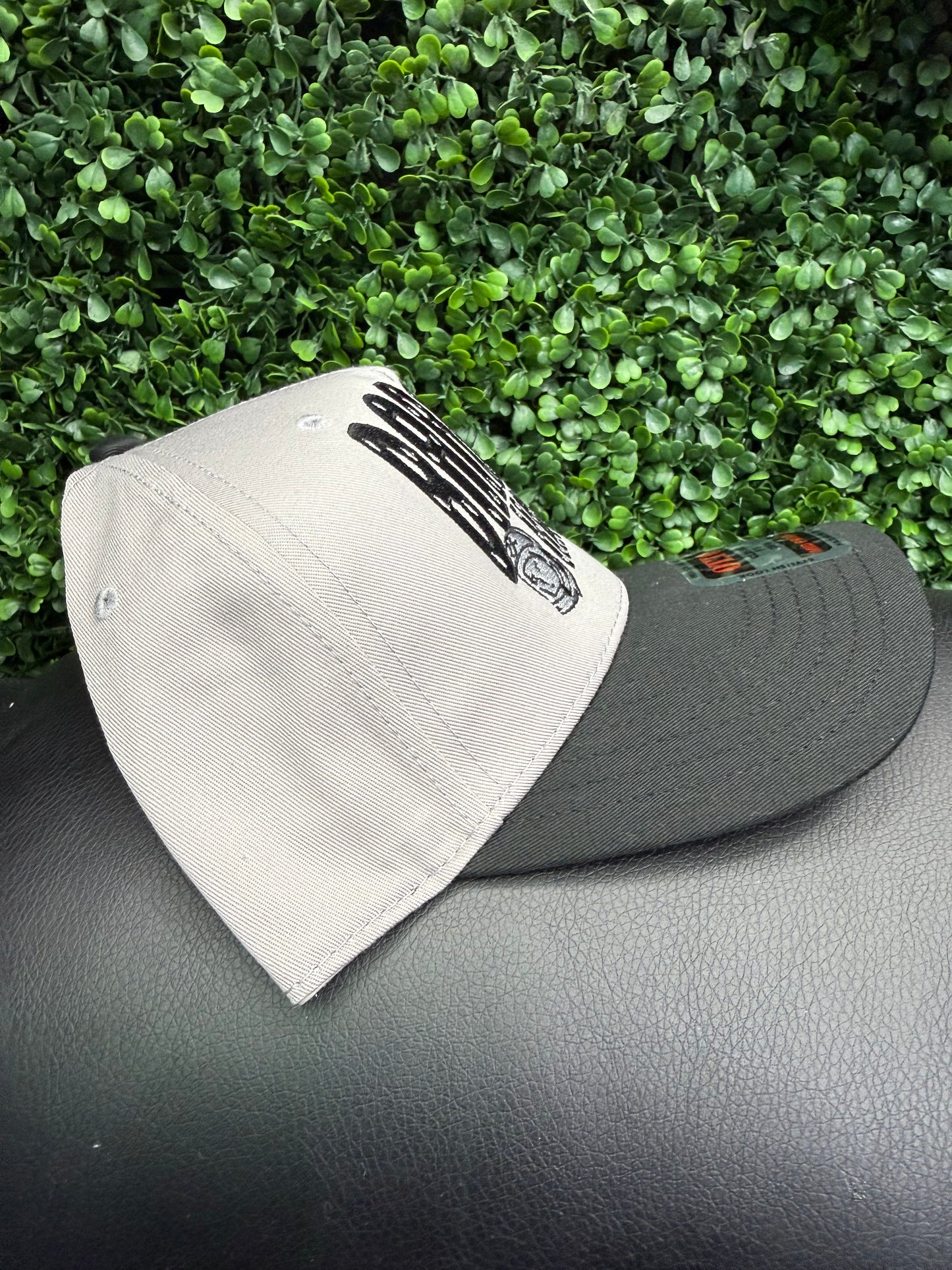 Barber hat club grey and black