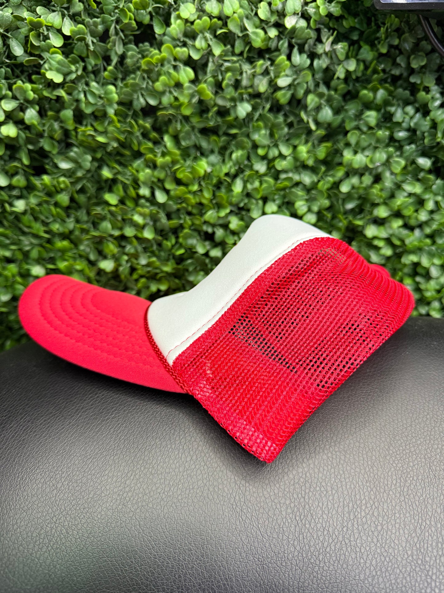 Barber hat club red trucker